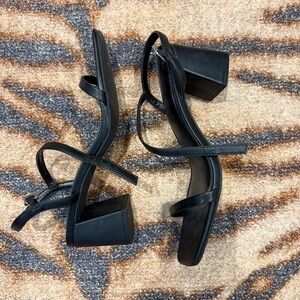 Elegant Black Women's Strappy Block Heels